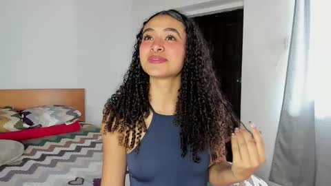 Snapshot of keniia_riizz chatting on 02/04/26, 08:25 Kenia online show from 02/04/26, 08:25