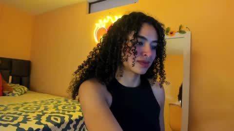 Snapshot of keniia_riizz chatting on 05/01/26, 05:28 Kenia online show from 05/01/26, 05:28