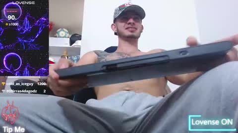 Snapshot of kenn_blake1 chatting on 03/11/26, 03:34 blake online show from 03/11/26, 03:34