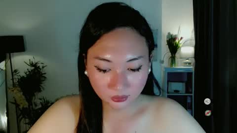 Snapshot of kennaxx69 chatting on 09/11/25, 03:23 kennaxx69 online show from 09/11/25, 03:23