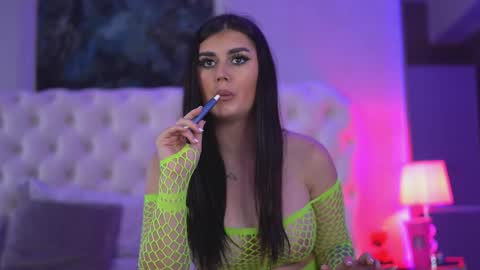 Kendra online show from 11/04/25, 03:44