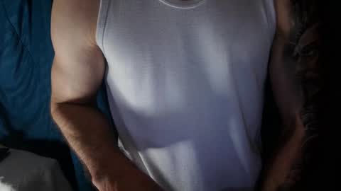 Snapshot of kennerfox77 chatting on 12/20/24, 06:19 Kennfox777 online show from 12/20/24, 06:19