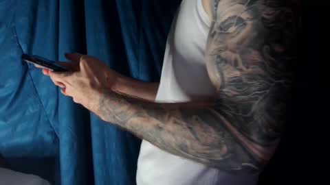 Snapshot of kennerfox77 chatting on 01/16/25, 04:38 Kennfox777 online show from 01/16/25, 04:38