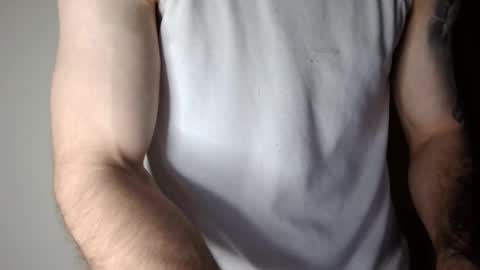 Snapshot of kennerfox77 chatting on 02/25/25, 12:03 Kennfox777 online show from 02/25/25, 12:03