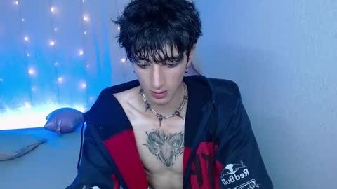 Snapshot of kenny__hot chatting on 12/15/24, 03:09 kenny online show from 12/15/24, 03:09