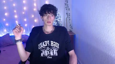 Snapshot of kenny__hot chatting on 01/14/25, 03:47 kenny online show from 01/14/25, 03:47