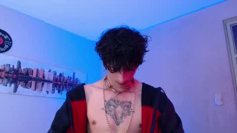 Snapshot of kenny__hot chatting on 02/08/25, 09:25 kenny online show from 02/08/25, 09:25