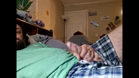 Snapshot of kennyxtralong chatting on 05/04/26, 12:39 kennyxtralong online show from 05/04/26, 12:39