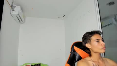 kenshi_roa online show from 11/25/25, 05:18