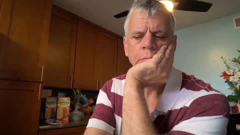 Snapshot of kent_ham chatting on 09/27/25, 05:18 kent_ham online show from 09/27/25, 05:18