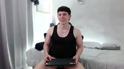 Santiago online show from 10/19/25, 05:19