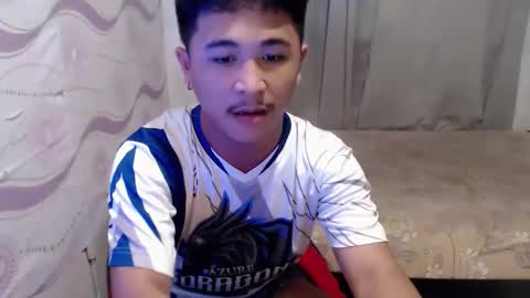 Snapshot of kenth_toyxxx chatting on 05/15/26, 11:28 kentoy online show from 05/15/26, 11:28