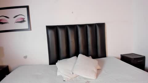 KENTHA  online show from 11/30/25, 11:25