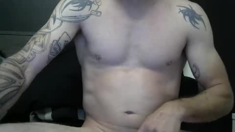 Snapshot of kenw34 chatting on 10/08/25, 11:30 kenw34 online show from 10/08/25, 11:30