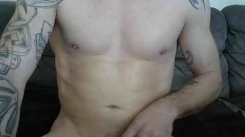 Snapshot of kenw34 chatting on 02/19/26, 01:07 kenw34 online show from 02/19/26, 01:07