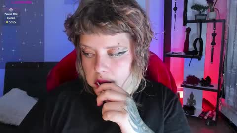 Snapshot of kenziesharik chatting on 02/15/26, 08:24 Kenzie online show from 02/15/26, 08:24