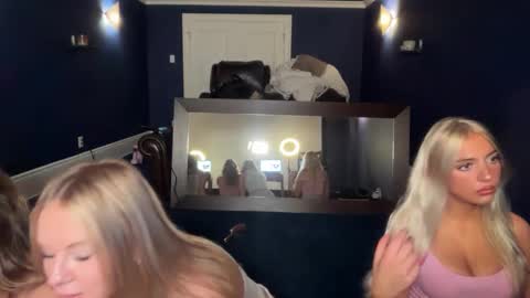 Snapshot of kenziesmithh chatting on 10/08/25, 06:27 kenziesmithh online show from 10/08/25, 06:27