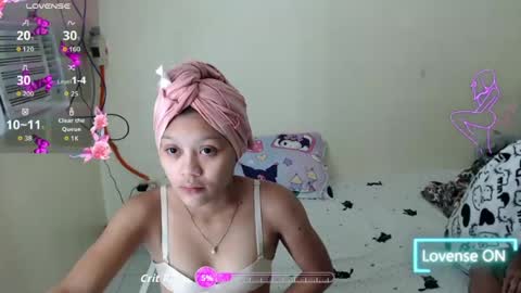 Snapshot of kenzo_kiara69 chatting on 06/26/26, 05:12 KENZO KIARA online show from 06/26/26, 05:12