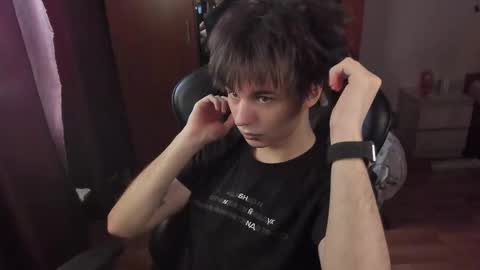 Looking for a moderator I PVT IS OPEN online show from 02/17/26, 11:07