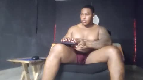 Snapshot of kerlinn2711 chatting on 12/01/25, 07:19 dany wolf002 online show from 12/01/25, 07:19