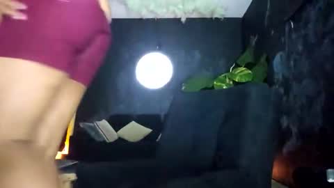 Snapshot of kerlinn2711 chatting on 02/17/26, 06:14 dany wolf002 online show from 02/17/26, 06:14