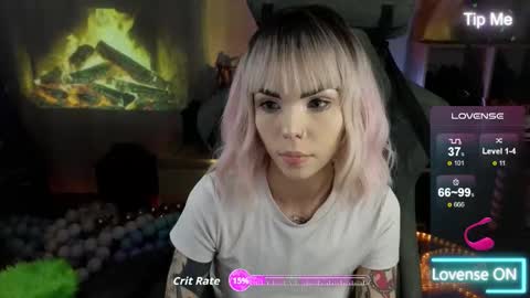 Snapshot of kerry_kirk chatting on 12/17/25, 11:33 Kerry online show from 12/17/25, 11:33