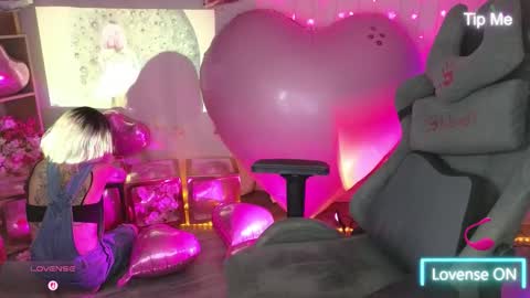 Snapshot of kerry_kirk chatting on 02/10/26, 10:03 Kerry online show from 02/10/26, 10:03