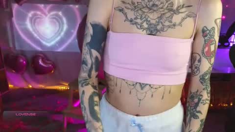 Snapshot of kerry_kirk chatting on 02/11/26, 10:26 Kerry online show from 02/11/26, 10:26