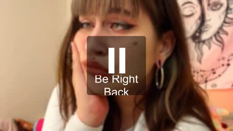 Snapshot of keshamoon chatting on 12/29/24, 06:05 Kesha online show from 12/29/24, 06:05