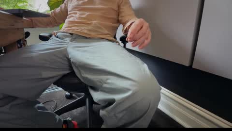 Snapshot of ketamine_sun chatting on 10/31/25, 05:19 Ket online show from 10/31/25, 05:19