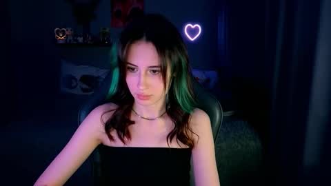 Keti 3 online show from 11/18/25, 05:39