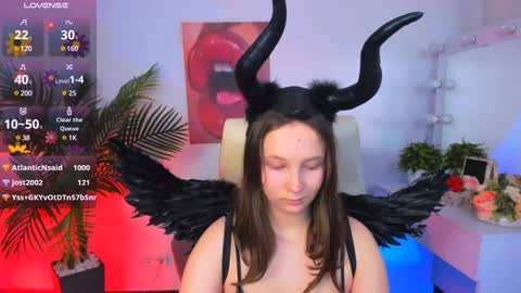 Snapshot of ketrin_n_ chatting on 02/15/25, 12:43 Ketrin online show from 02/15/25, 12:43
