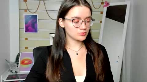 Snapshot of ketrin_pirsss chatting on 09/09/25, 06:24 Ketrin online show from 09/09/25, 06:24