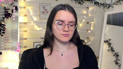 Snapshot of ketrin_pirsss chatting on 11/22/25, 07:24 Ketrin online show from 11/22/25, 07:24