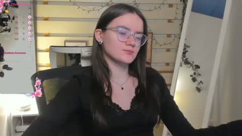 Snapshot of ketrin_pirsss chatting on 03/03/26, 07:25 Ketrin online show from 03/03/26, 07:25