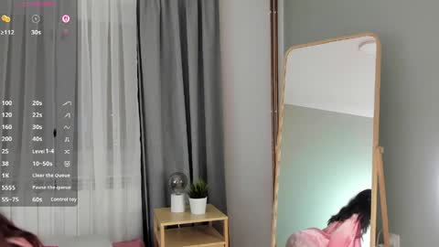 Snapshot of kettybelly chatting on 04/03/26, 08:29 kettyIm a simple girl who likes gifts Lovense is activeThere are legends that in this room all your wish can come true online show from 04/03/26, 08:29
