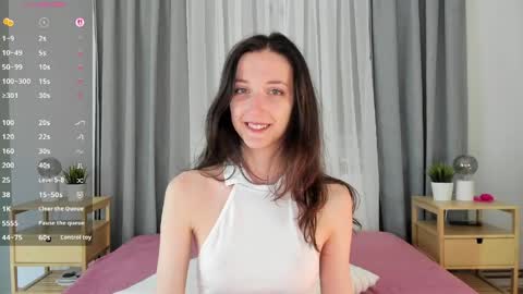 Snapshot of kettybelly chatting on 05/23/26, 09:35 kettyIm a simple girl who likes gifts Lovense is activeThere are legends that in this room all your wish can come true online show from 05/23/26, 09:35