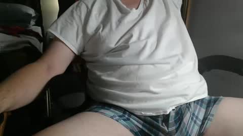 Snapshot of kev92569 chatting on 02/02/25, 01:19 kev92569 online show from 02/02/25, 01:19