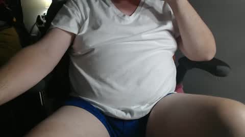 Snapshot of kev92569 chatting on 02/17/25, 01:25 kev92569 online show from 02/17/25, 01:25