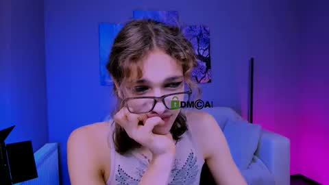 kevi here online show from 09/23/25, 07:17