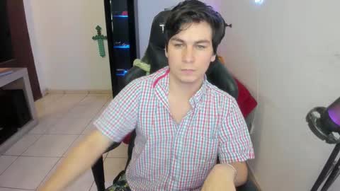 Snapshot of kevin873s chatting on 10/24/25, 11:12 Kevin online show from 10/24/25, 11:12