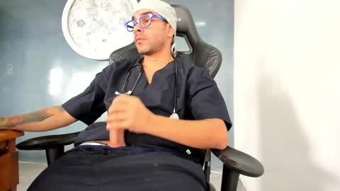 Snapshot of kevin_bronx chatting on 12/11/24, 06:52 Kevin online show from 12/11/24, 06:52
