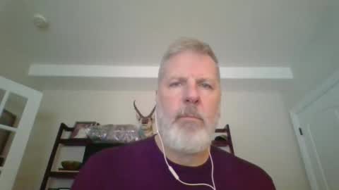 Snapshot of kevin_is_edging chatting on 12/15/25, 01:59 kevin_is_edging online show from 12/15/25, 01:59