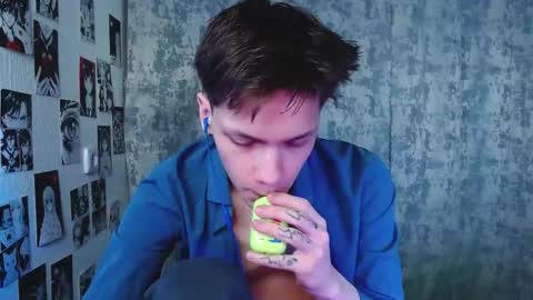 Kevin online show from 11/20/25, 05:07