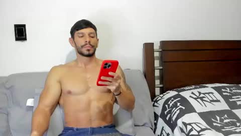 kevin_malone22 online show from 06/15/26, 10:56