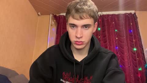 Snapshot of kevin_martin8 chatting on 12/22/25, 12:18 Kevin Martin online show from 12/22/25, 12:18