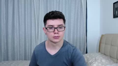 Snapshot of kevinhunts chatting on 11/02/25, 07:49 Kevin online show from 11/02/25, 07:49