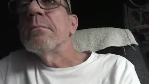 Snapshot of kevinhurley chatting on 05/13/26, 08:44 kevinhurley online show from 05/13/26, 08:44