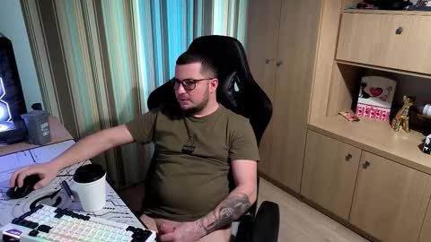 Snapshot of kevinnlovely95 chatting on 01/07/26, 09:23 Kevinn online show from 01/07/26, 09:23