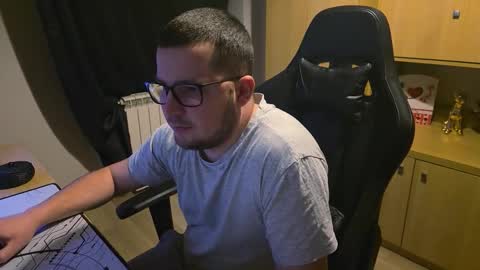 Snapshot of kevinnlovely95 chatting on 02/01/26, 11:14 Kevinn online show from 02/01/26, 11:14